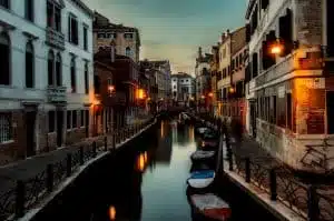 raccolta differenziata a venezia foto
